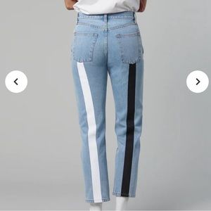 Still Here Black and White Tate in Vintage Blue 29